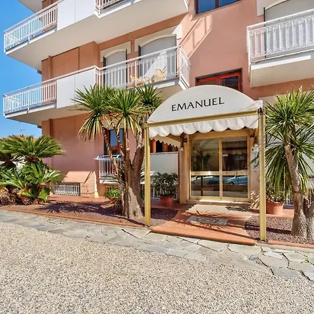Emanuel Azzurro - Piano Rialzato 4 Diano Marina